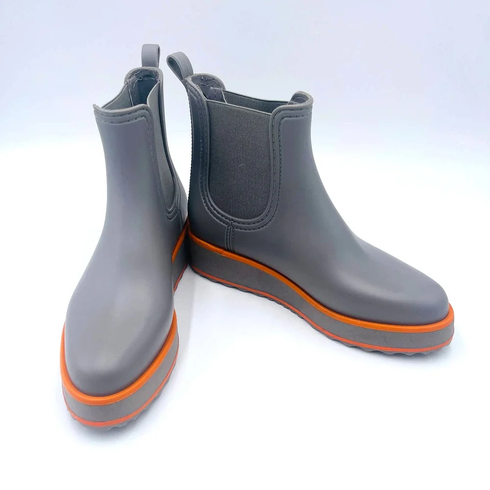 Bernardo Gray Willa Rain Boot Size 8 NWOT $145